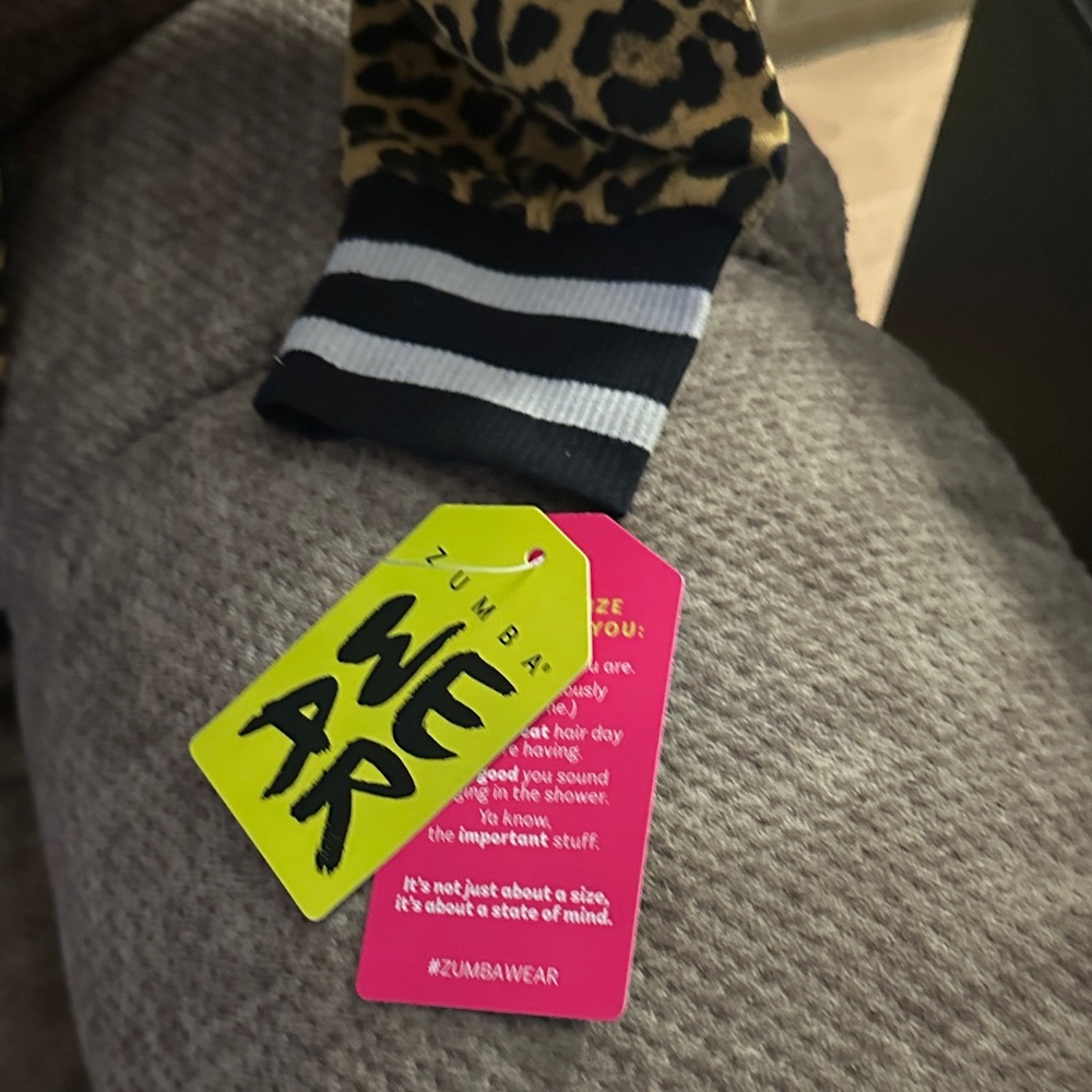 Zumba Fitness Black and Tan Leopard Sweatshirt - Picture 4 of 8